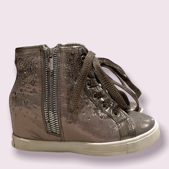 Stuart Weitzman Little Girls Embellished Hidden Wedge Sneakers SZ 12 EUC - Picture 1 of 5